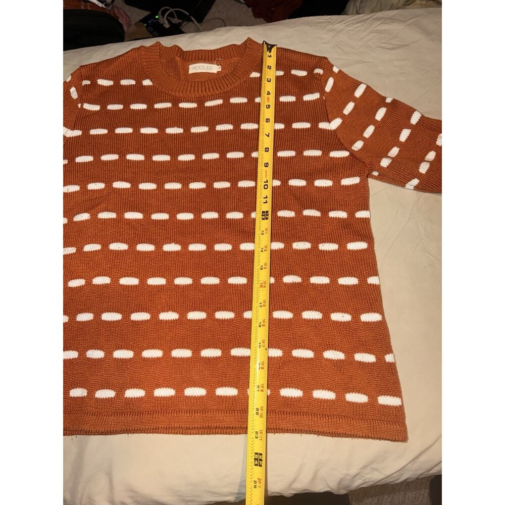 Orange Fall Orange Sweater Roolee Medium - Picture 8 of 8